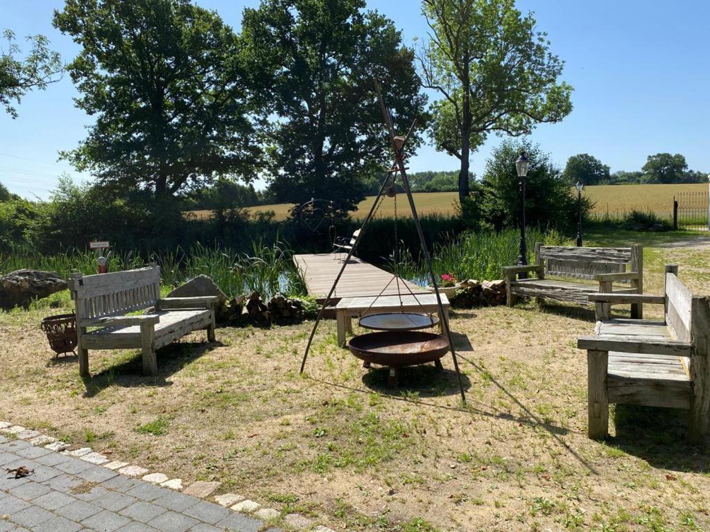 Herrenhaus Gut Neuruppersdorf Timmendorfer Strand Exterior foto