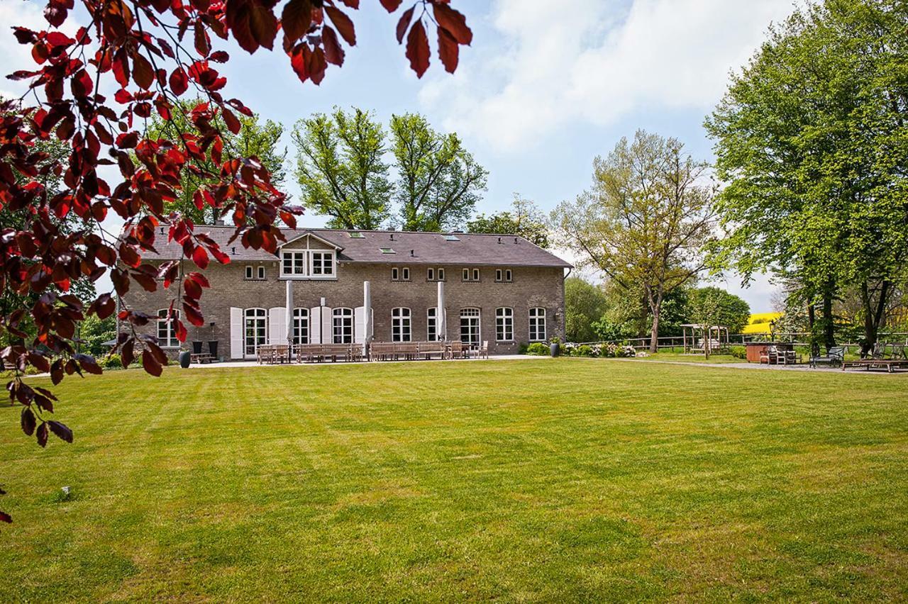 Herrenhaus Gut Neuruppersdorf Timmendorfer Strand Exterior foto